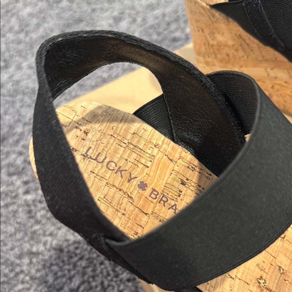Lucky Brand Black and Tan Wedges with Cork Platform Size 8.5 M • EUC - Picture 9 of 10